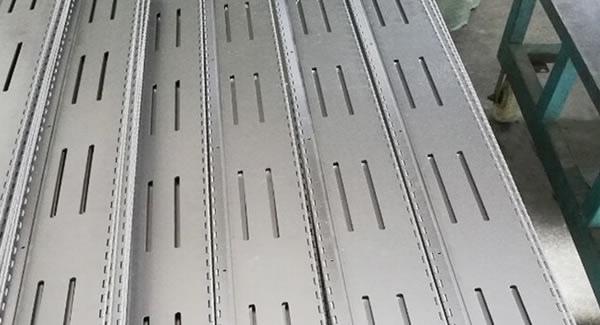 廣有團(tuán)隊(duì)眾志成城,確保雙軸屏風(fēng)合頁,東莞合頁,東莞鉸鏈圓滿出貨?