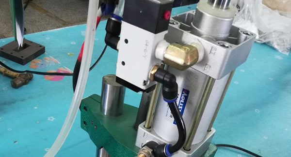 落實(shí)改善提案,努力提升東莞合頁,東莞鉸鏈,東莞不銹鋼合頁品質(zhì)