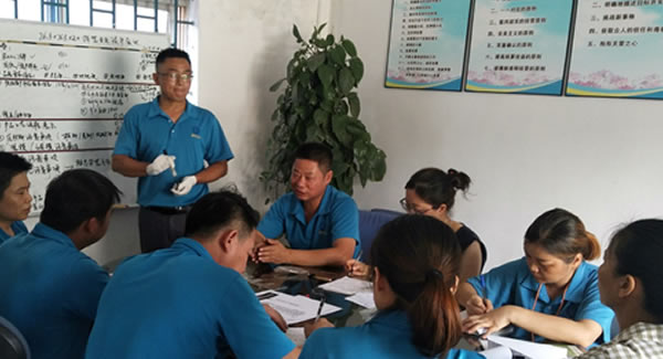 廣有五金&東莞合頁(yè)|不忘初心，牢記使命，滿意客戶，感動(dòng)客戶?