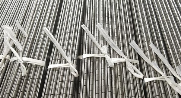 堅(jiān)固耐用還得靠長(zhǎng)合頁(yè)|廣有五金&東莞合頁(yè)