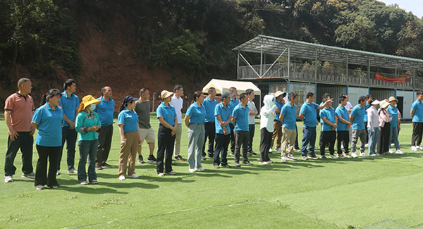 以心為塔，聚力成峰——記劉總在團建中彰顯的領袖之光|廣有五金&東莞合頁?